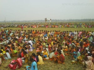 Assembly in Lalgarh - Armed Maoists? Photo, courtesy sanhati.com