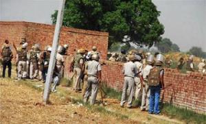 Noida farmers clash with police over land acquisition