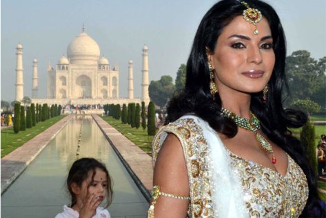 Veena-Malik-Tajmahal