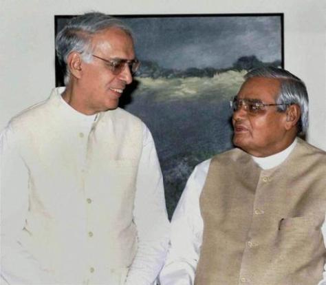 File photo of former V.C. Shukla with the then prime minister Atal Bihari Vajpayee in New Delhi in March 2004. Shukla had a brief stint with the BJP. Photo: PTI, via TheHindu.com